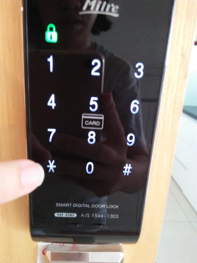 Masteri Sunny Apartment Хошимин Екстериор снимка